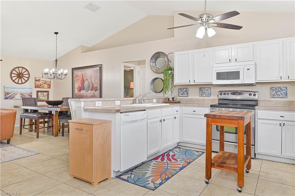 1117 Nw 22nd Ave Property Photo 7