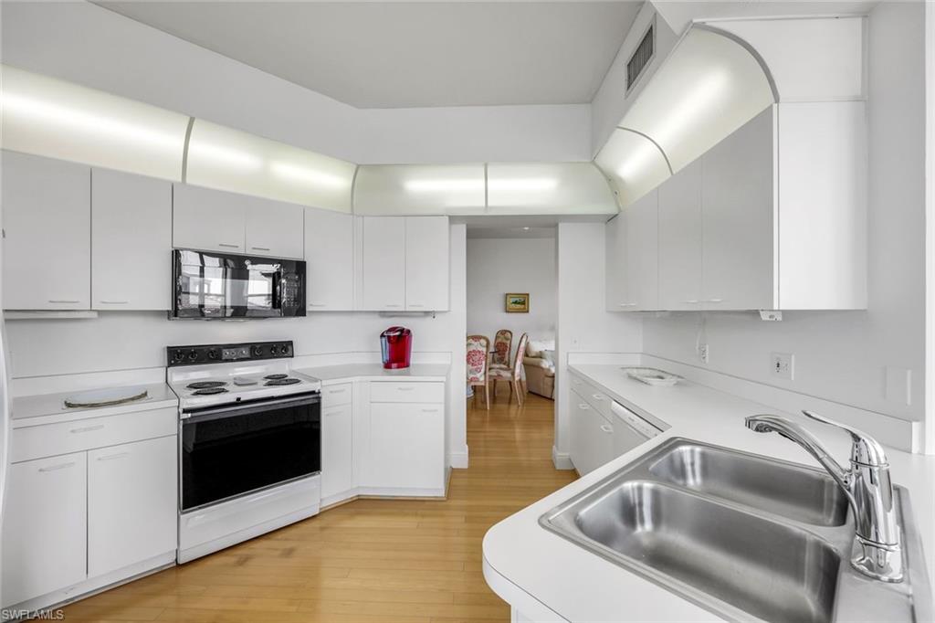 225071459 Property Photo 5