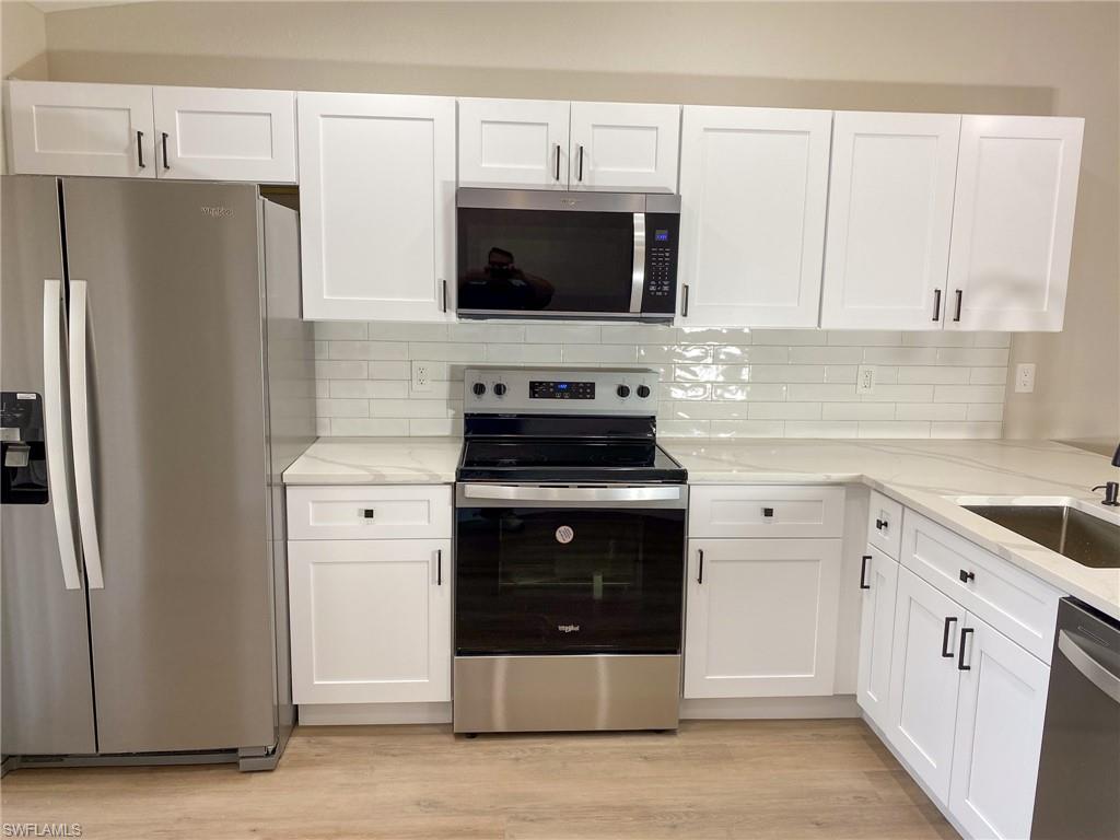 4180 Looking Glass Ln # 4108 Property Photo 4