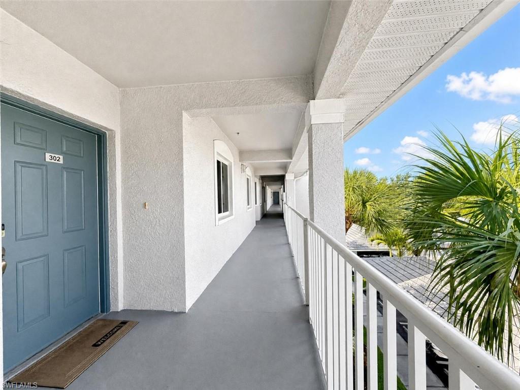 7811 Regal Heron Cir 302 Property Photo 3