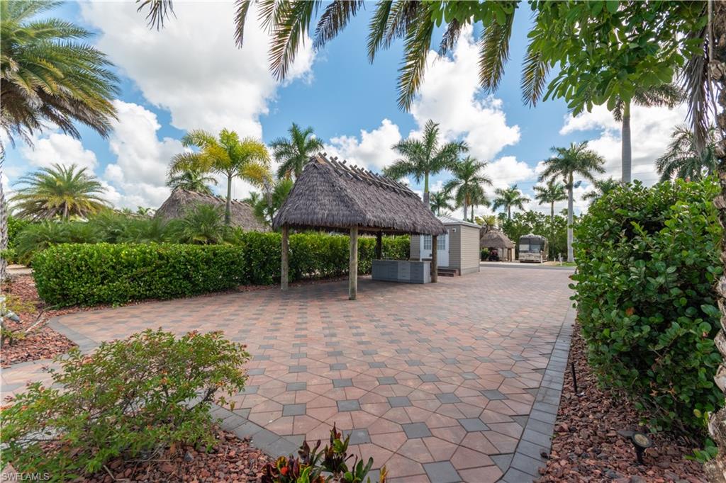 225071628 Property Photo 5