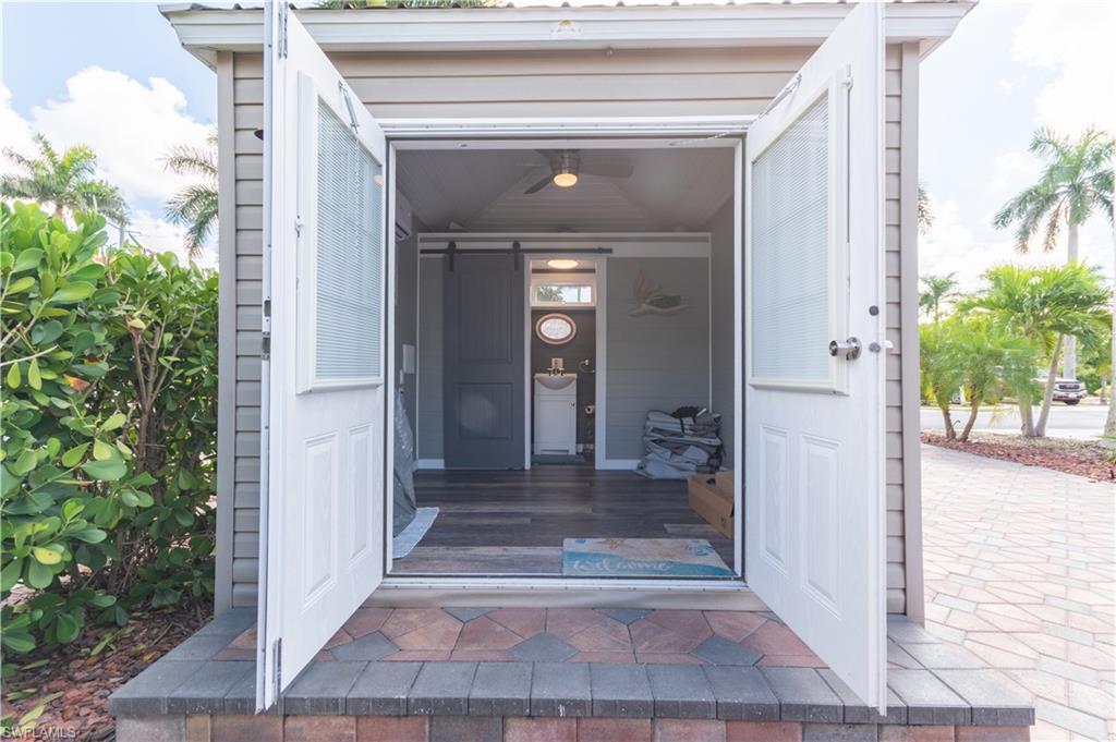 225071628 Property Photo 11