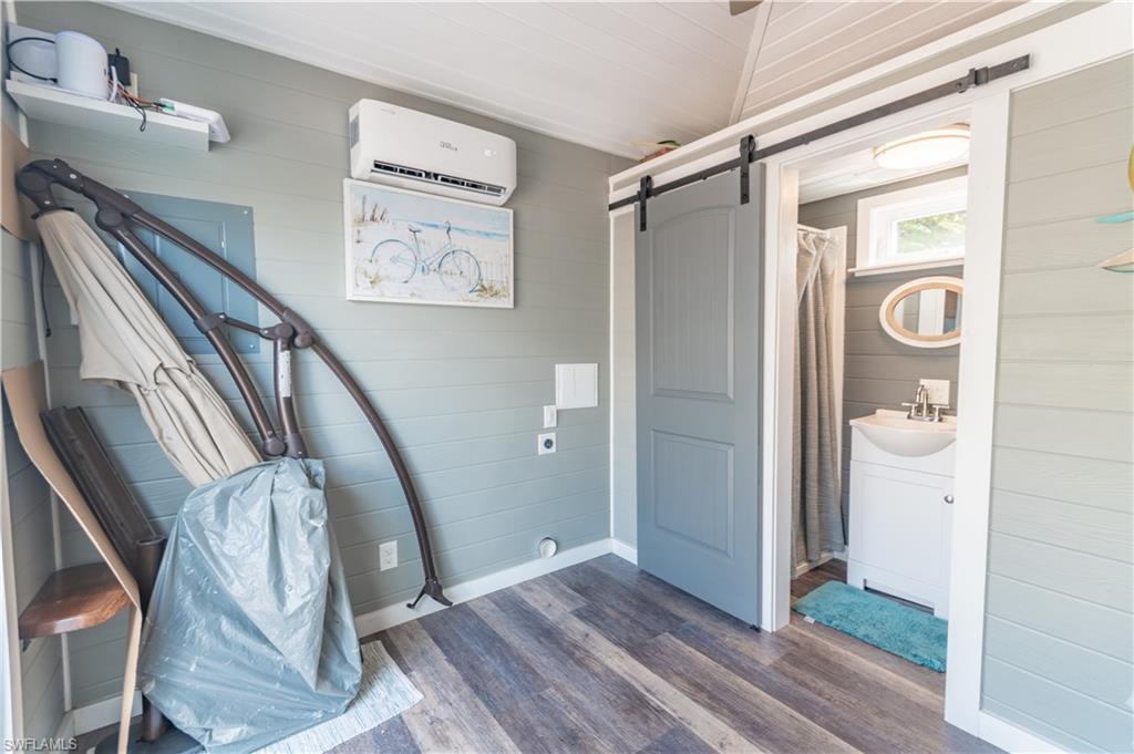 225071628 Property Photo 13