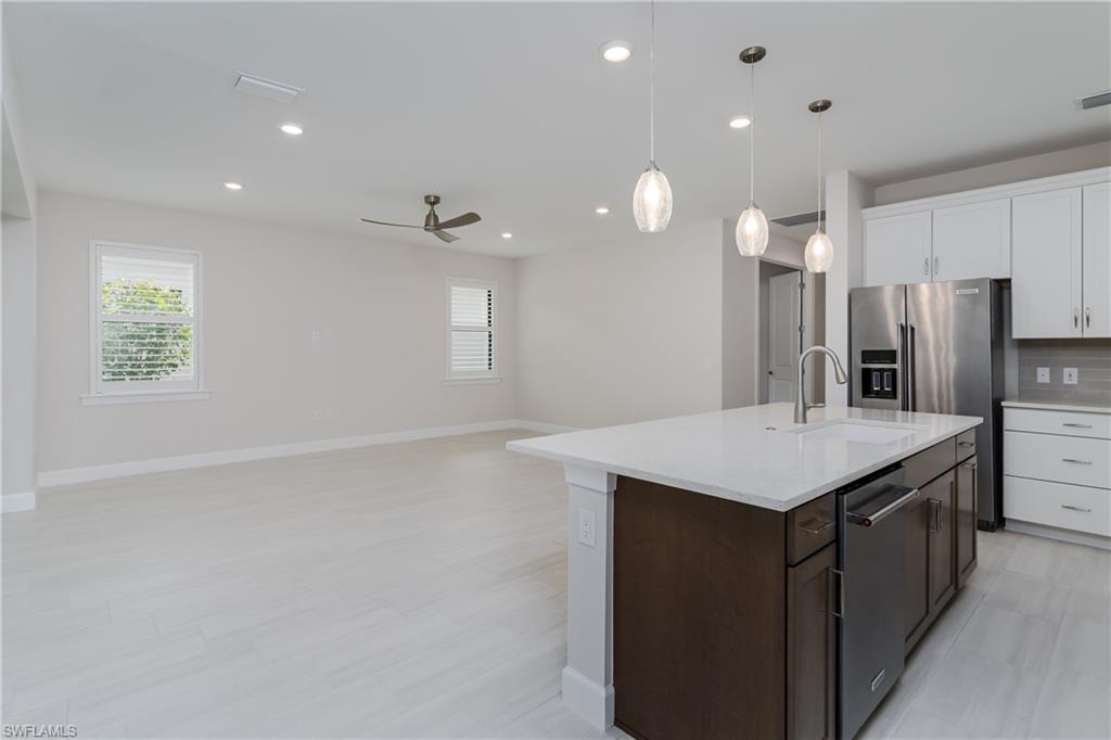 6856 Winding Cypress Dr Property Photo 19