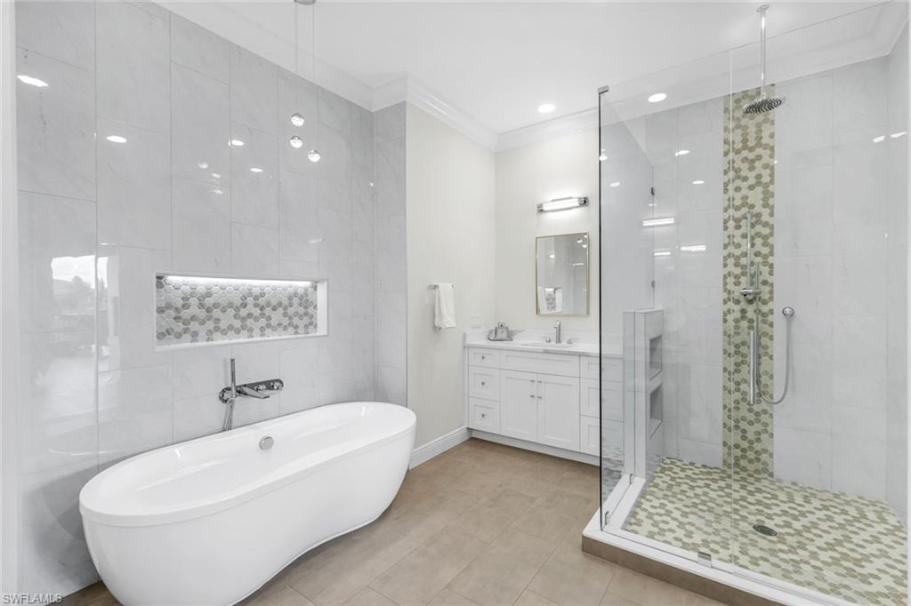 9242 Tesoro Ln # 203 Property Photo 16