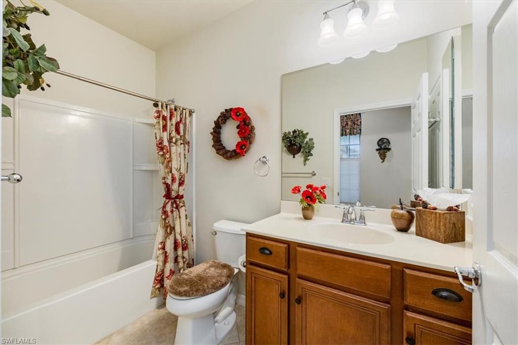 5872 Constitution St Property Photo 14