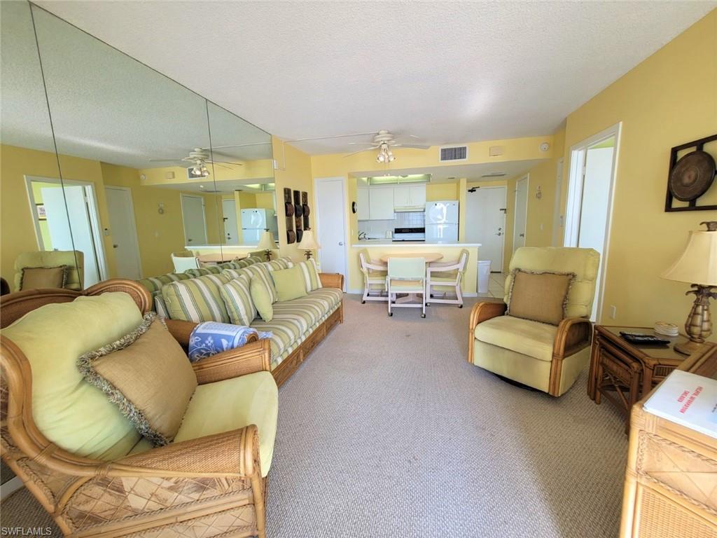 180 Seaview Ct 901 Property Photo 9