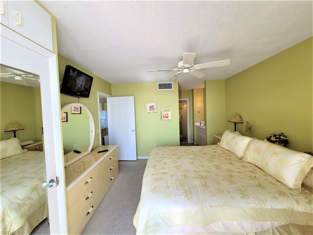 180 Seaview Ct 901 Property Photo 12