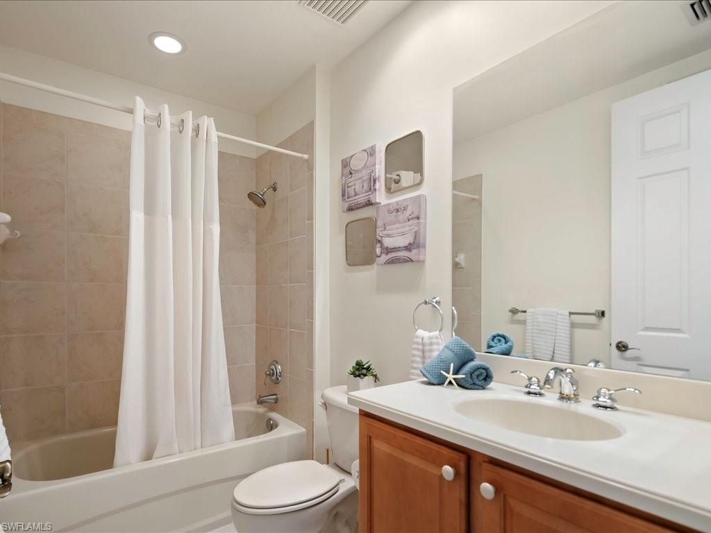 7832 Hawthorne Dr 1902 Property Photo 23