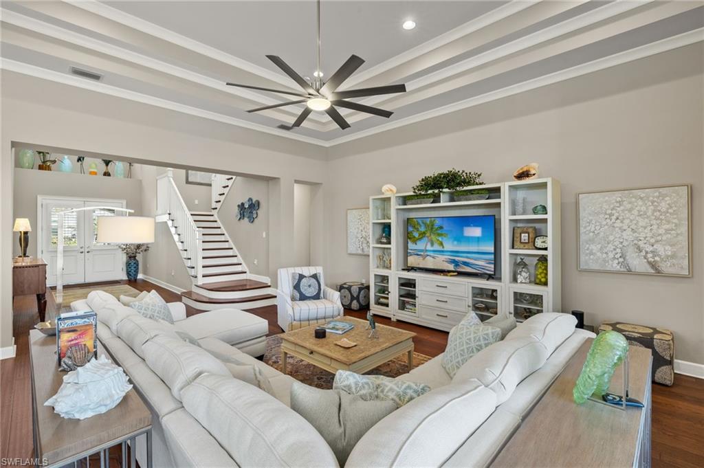 4926 Andros Dr Property Photo 2