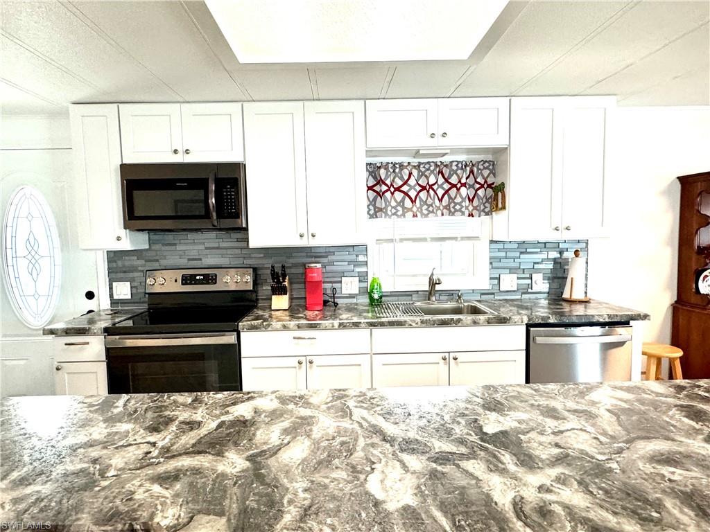 4693 Leilani Ln Property Photo 13