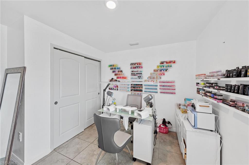 1013 Ne 15th St Property Photo 17