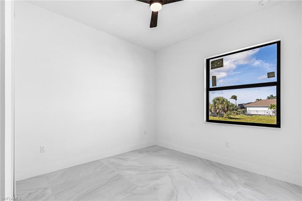 4116 36th Ln Property Photo 17