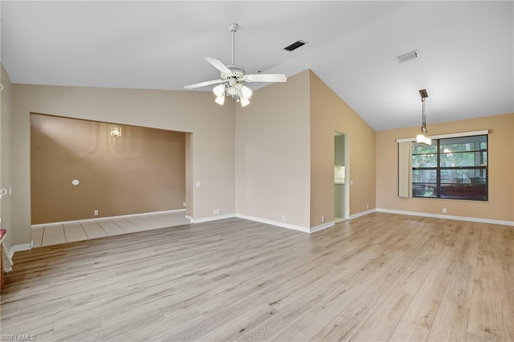 9783 Country Oaks Dr Property Photo 1