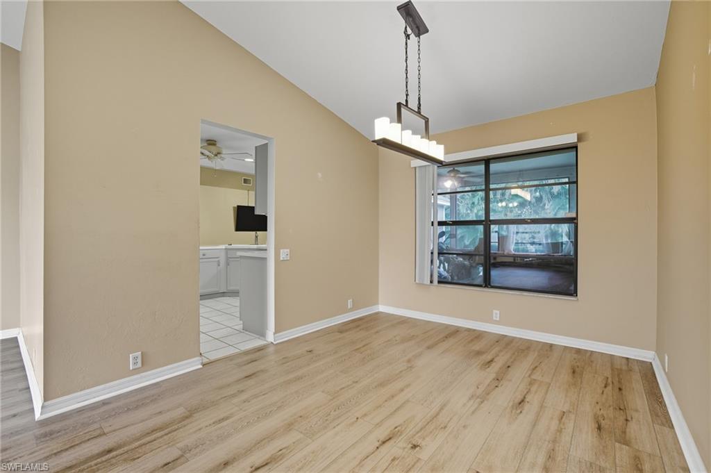 9783 Country Oaks Dr Property Photo 5