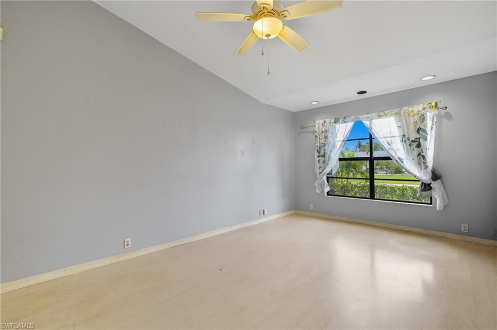 9783 Country Oaks Dr Property Photo 16