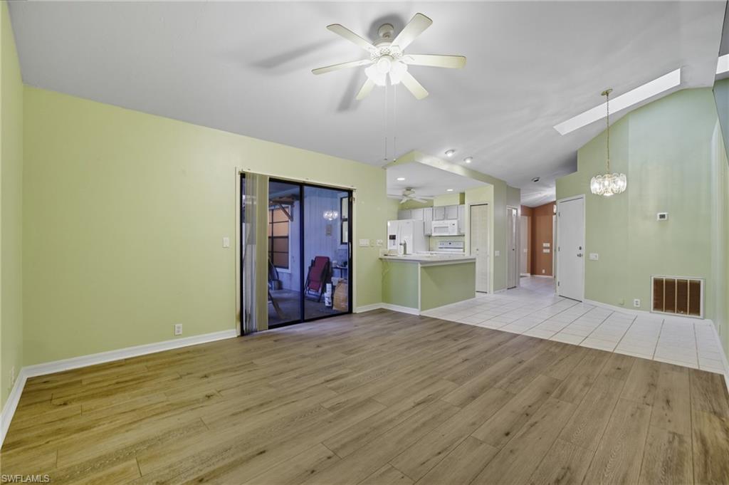 9783 Country Oaks Dr Property Photo 28