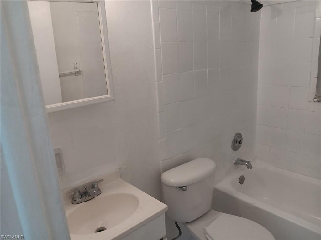 10710 Rosemary Dr 712 Property Photo 4