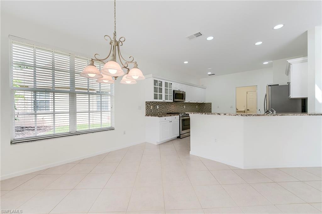 9279 Oak Strand Dr Property Photo 15