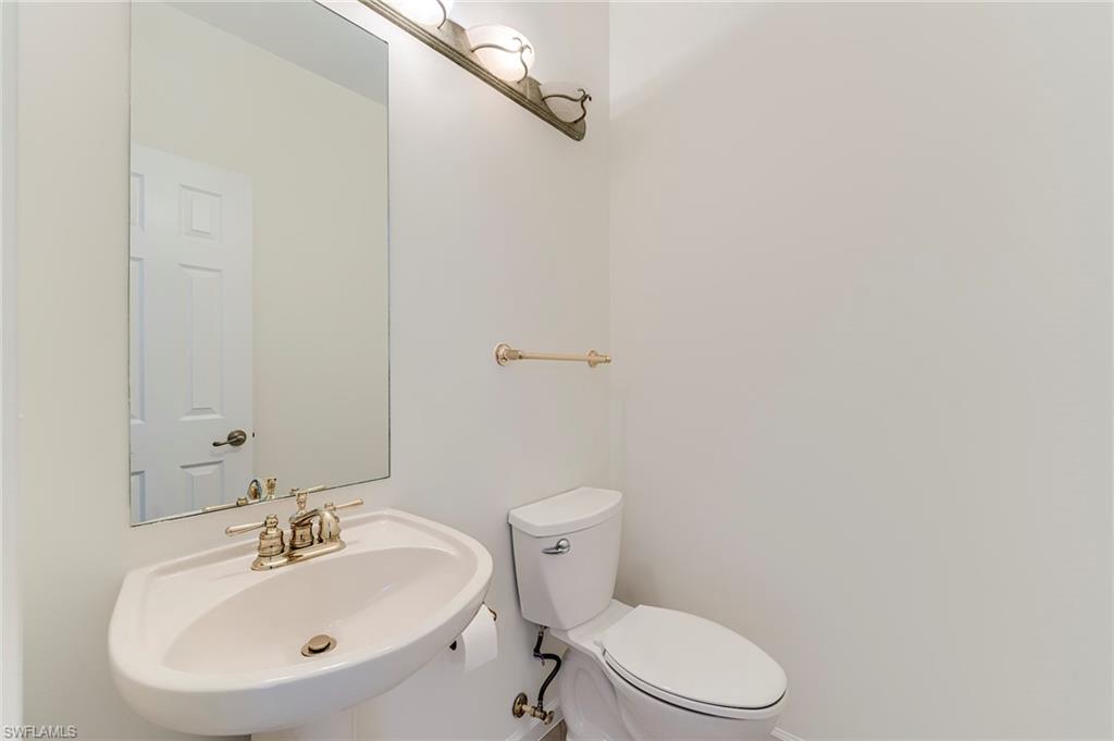 9279 Oak Strand Dr Property Photo 29