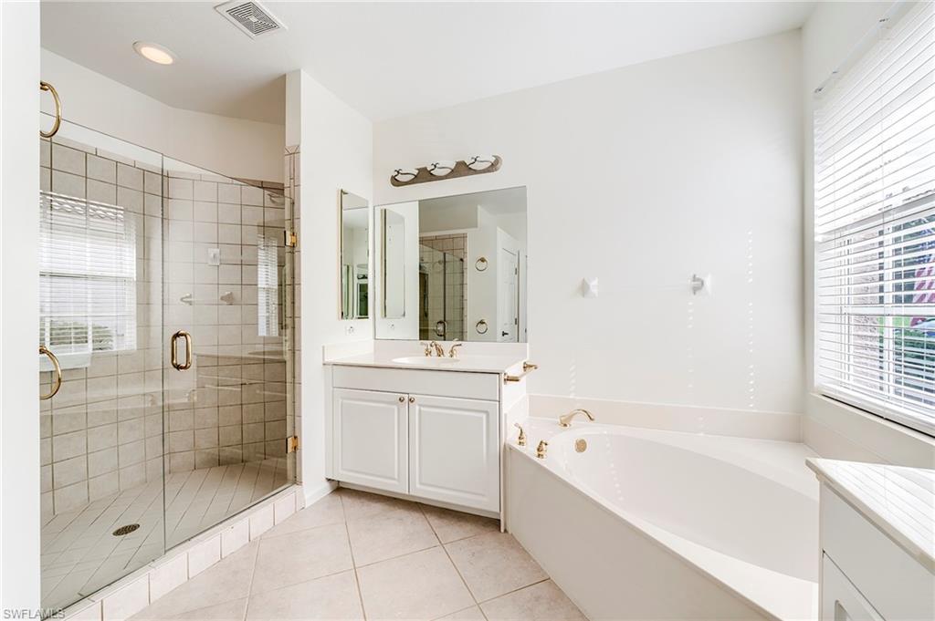 9279 Oak Strand Dr Property Photo 35