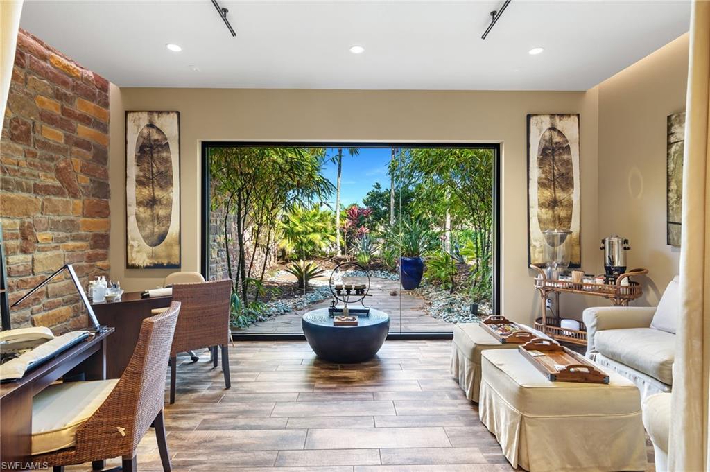 8765 Bellano Ct # 103 Property Photo 32