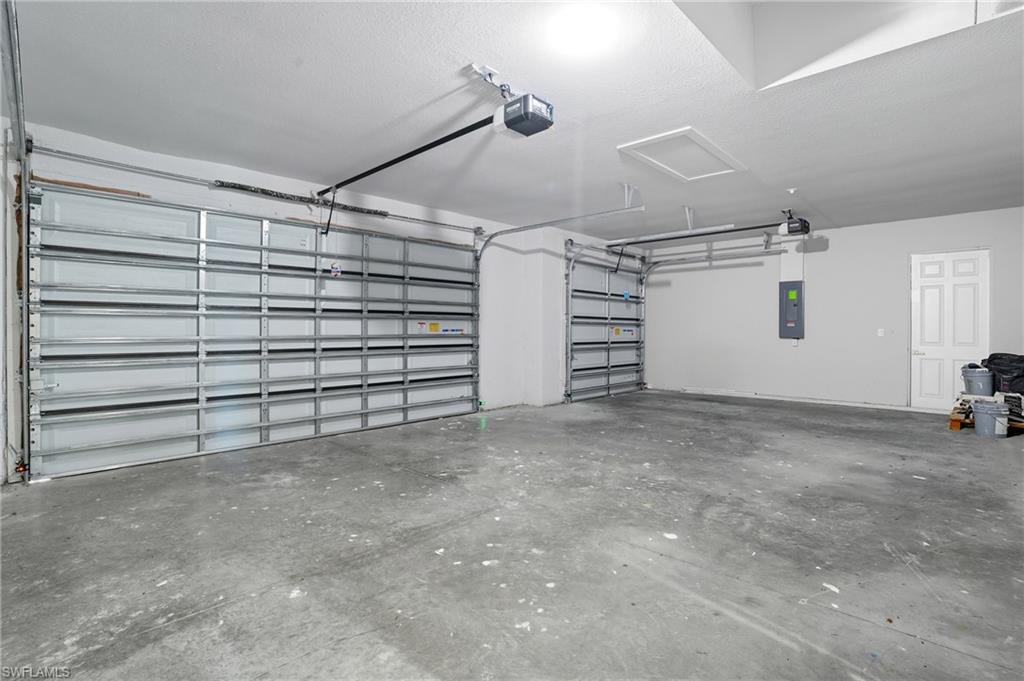 2314 33rd Pl Property Photo 17