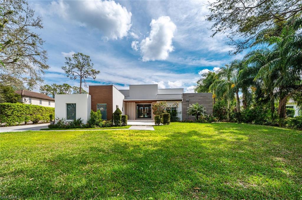 9240 The Ln Property Photo 3