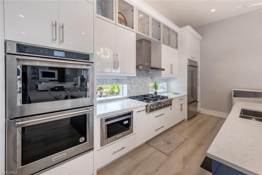 9240 The Ln Property Photo 14