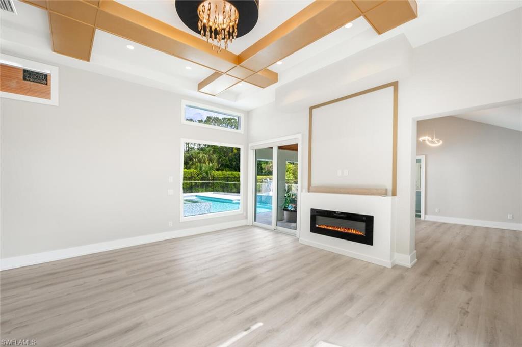9240 The Ln Property Photo 19