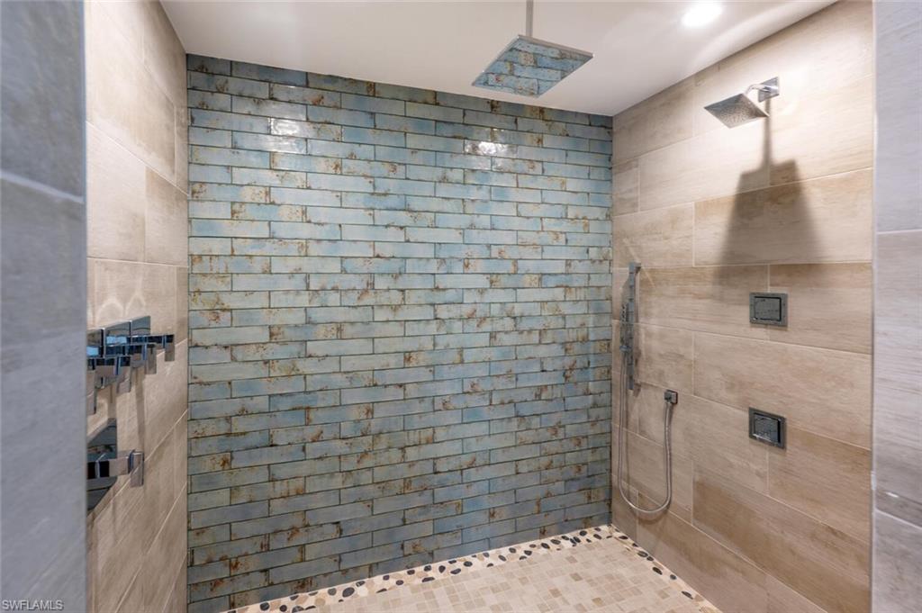 9240 The Ln Property Photo 24