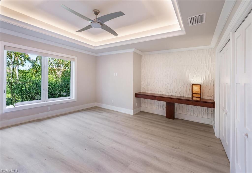 9240 The Ln Property Photo 35