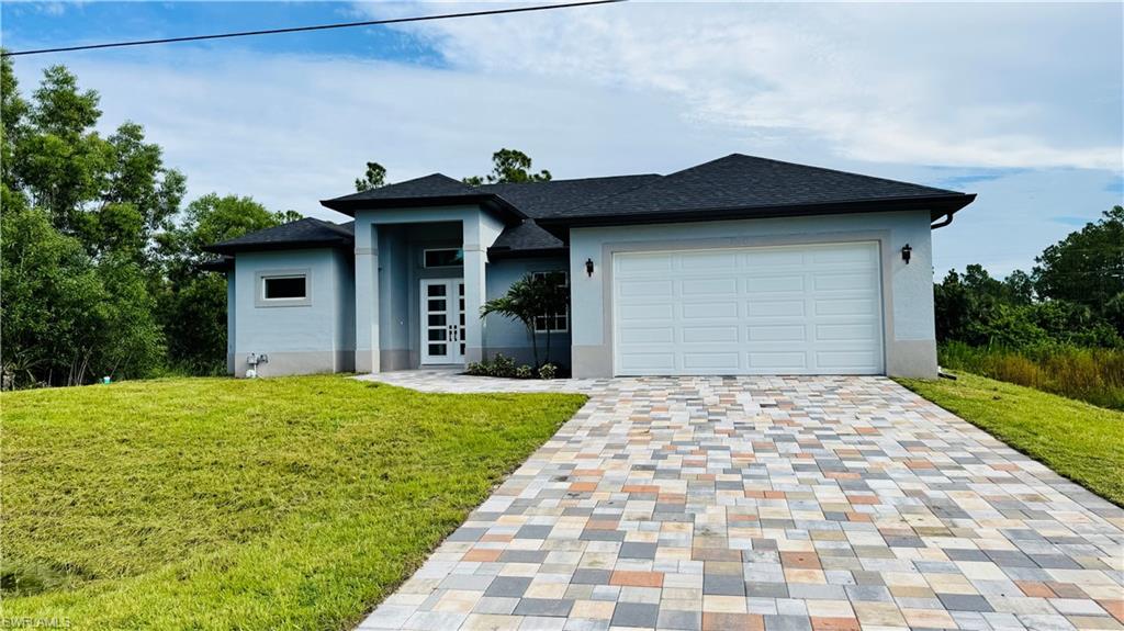 1143 Rachel St E Property Photo 1