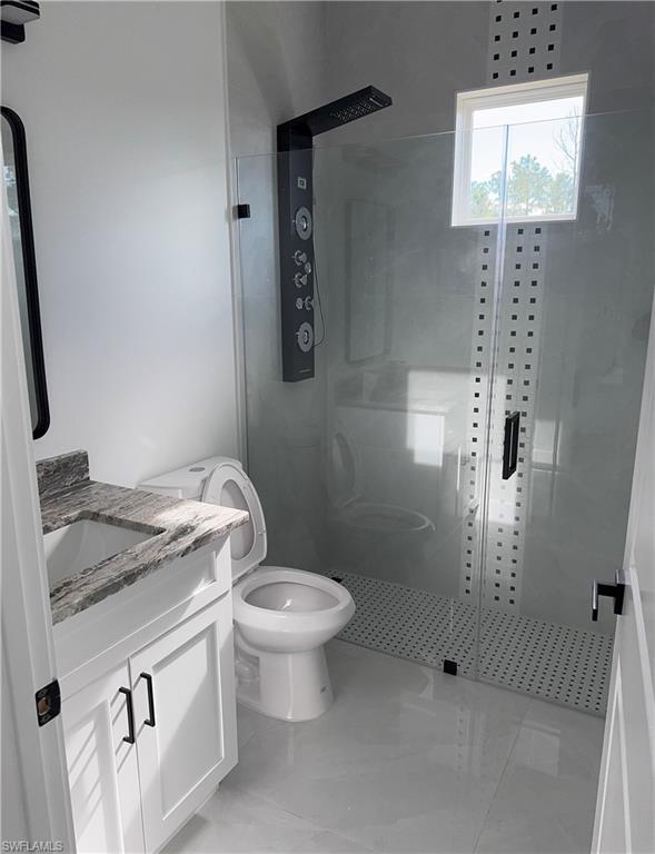 1143 Rachel St E Property Photo 4