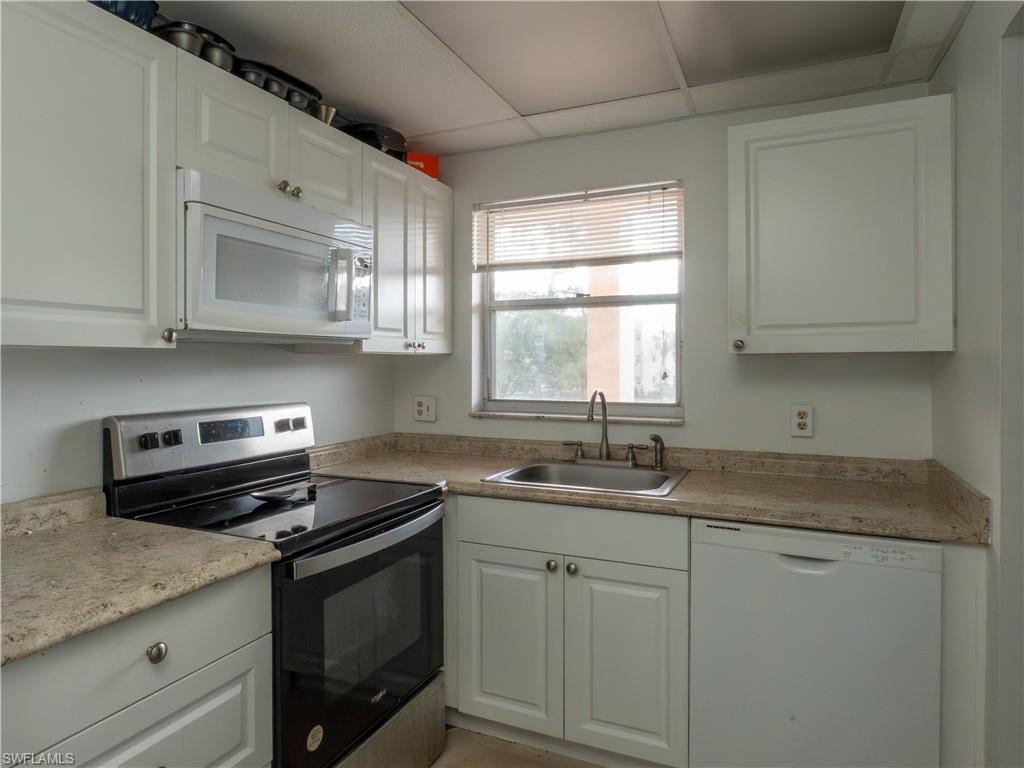 180 Turtle Lake Ct 209 Property Photo 5