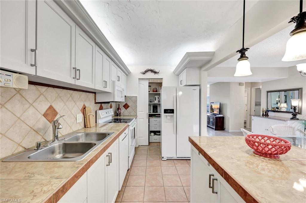 788 Park Shore Dr E39 Property Photo 21