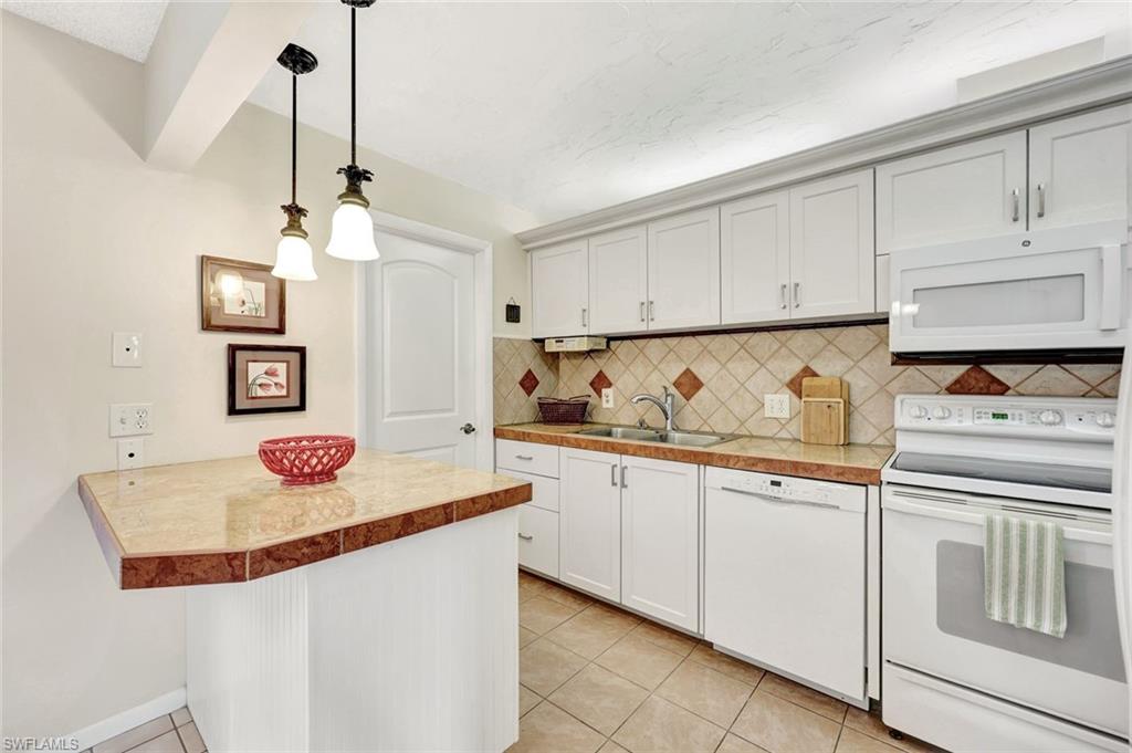 788 Park Shore Dr E39 Property Photo 22
