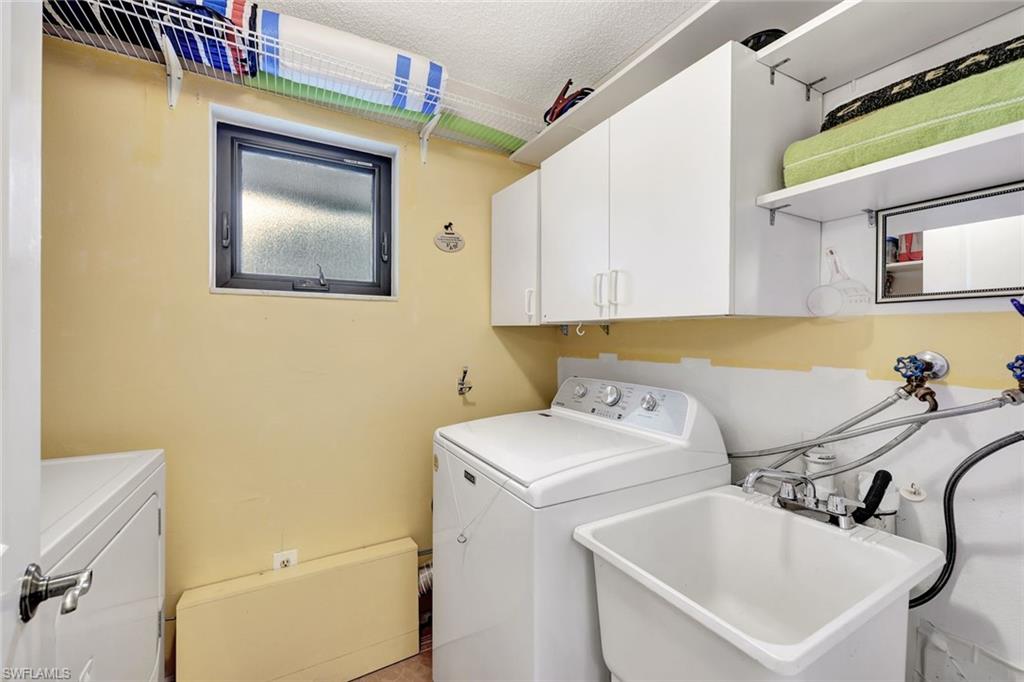 788 Park Shore Dr E39 Property Photo 30