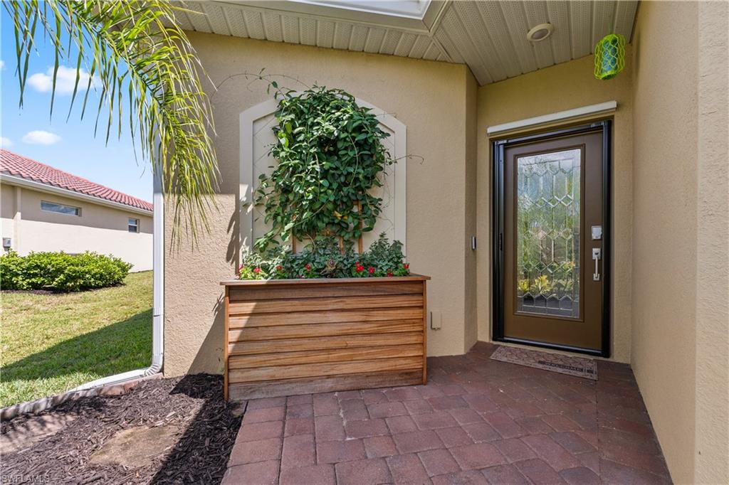 2656 Vine Ave Property Photo 1