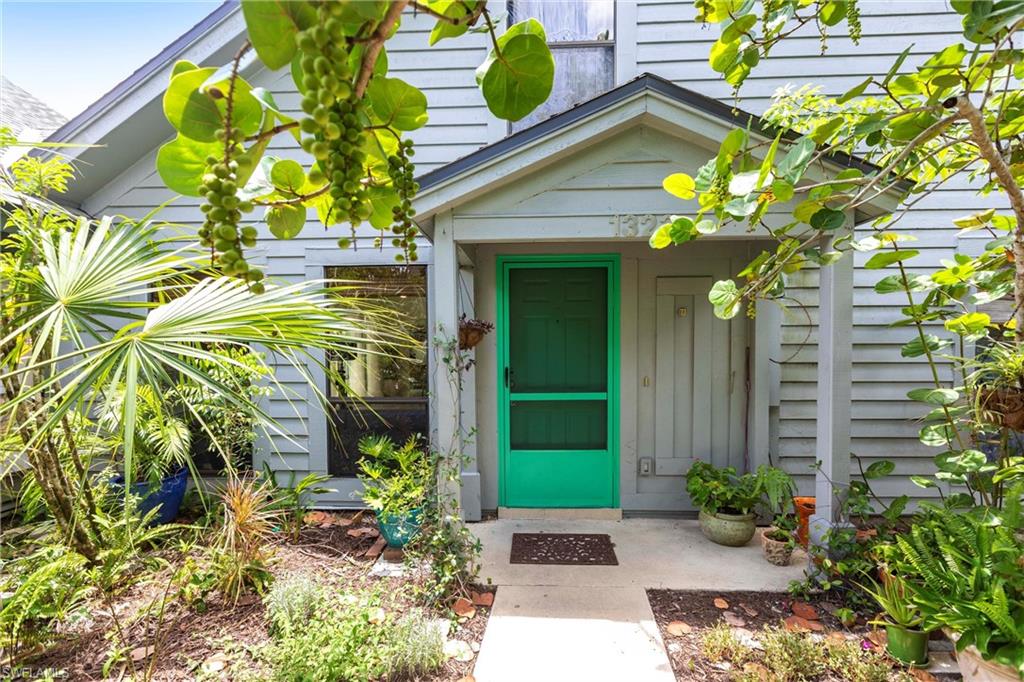 1323 Solana Rd # K2 Property Photo 3