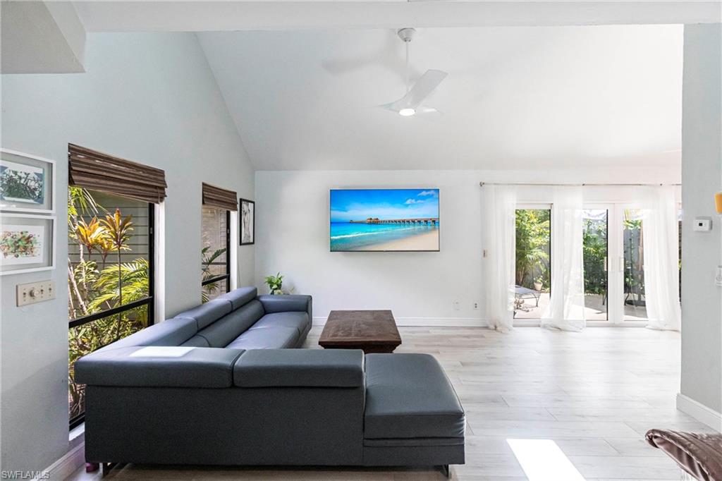 1323 Solana Rd # K2 Property Photo 4