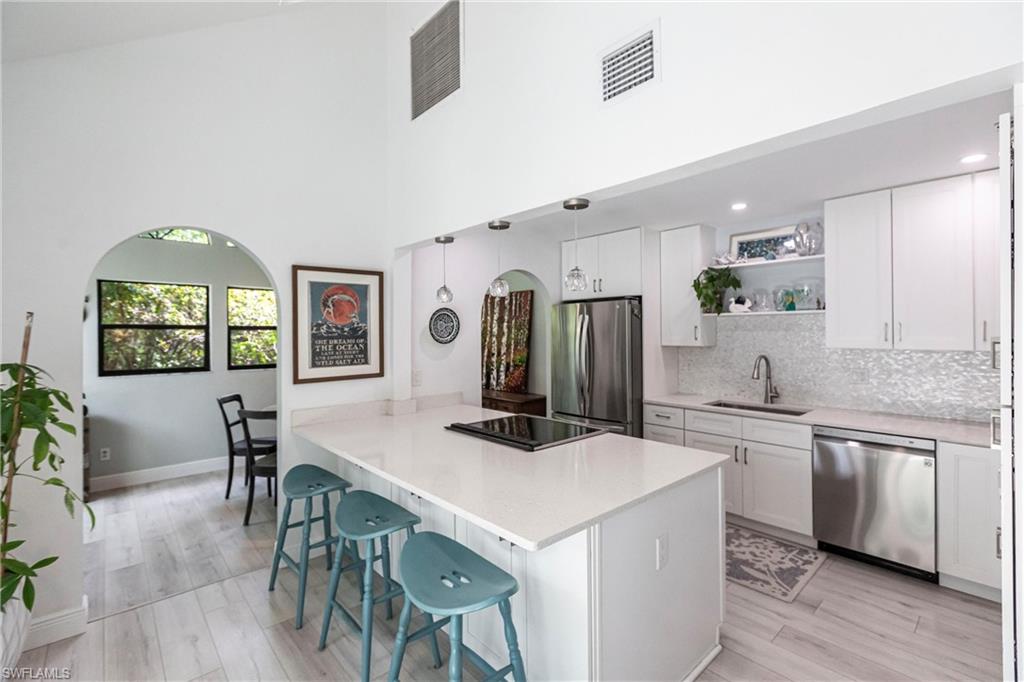 1323 Solana Rd # K2 Property Photo 8