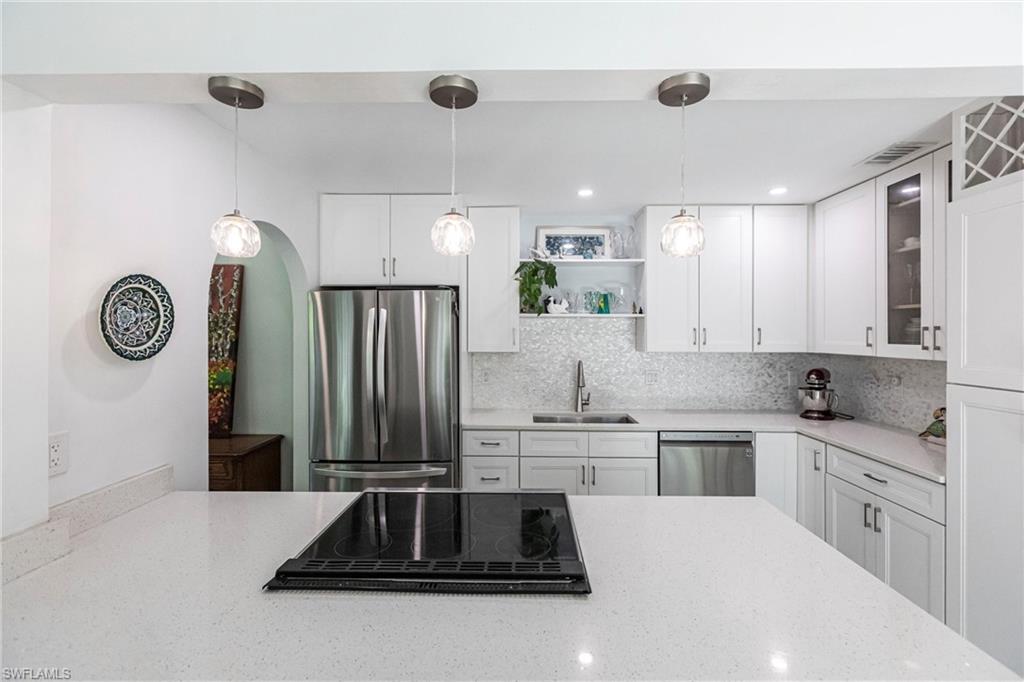 1323 Solana Rd # K2 Property Photo 11