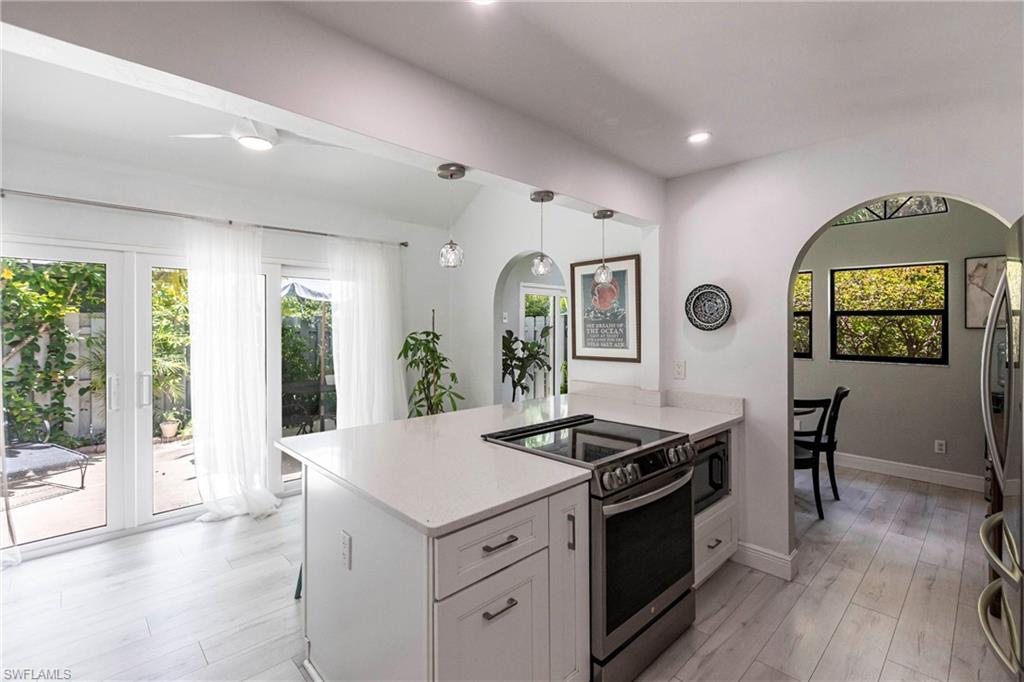 1323 Solana Rd # K2 Property Photo 12