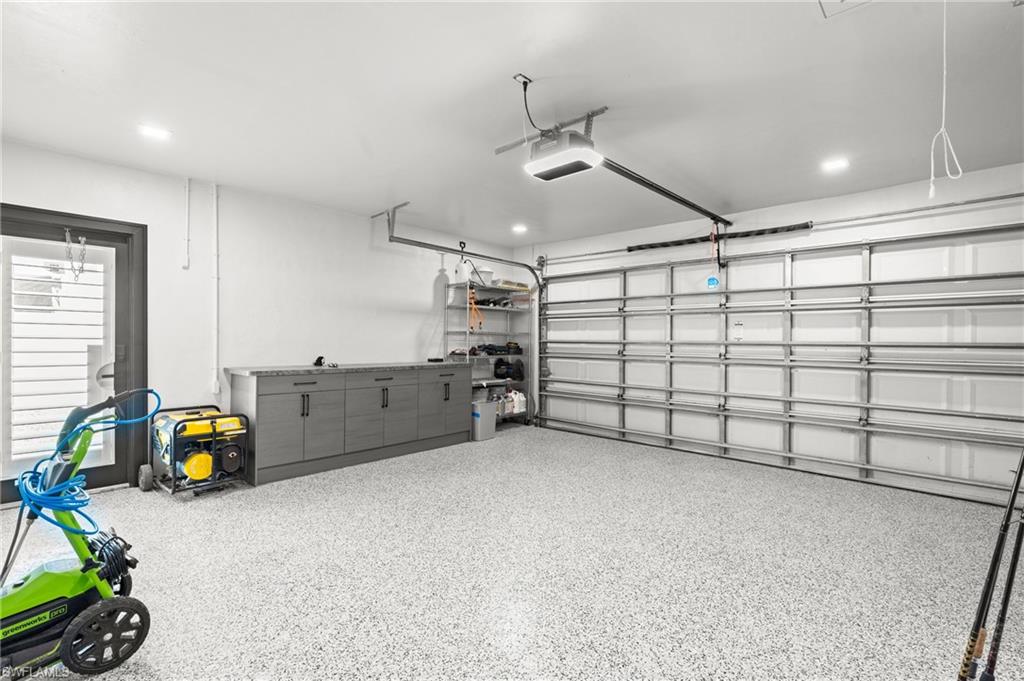 6212 Cocos Dr Property Photo 28