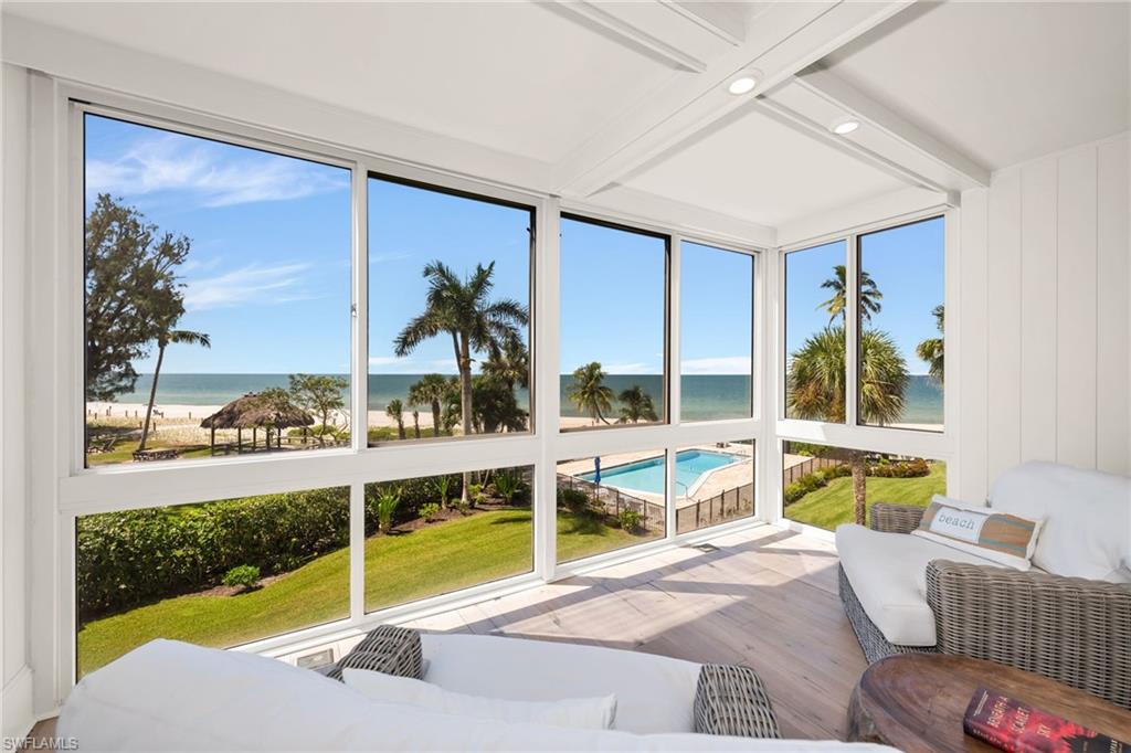 2121 Gulf Shore Blvd N 206 Property Photo 2