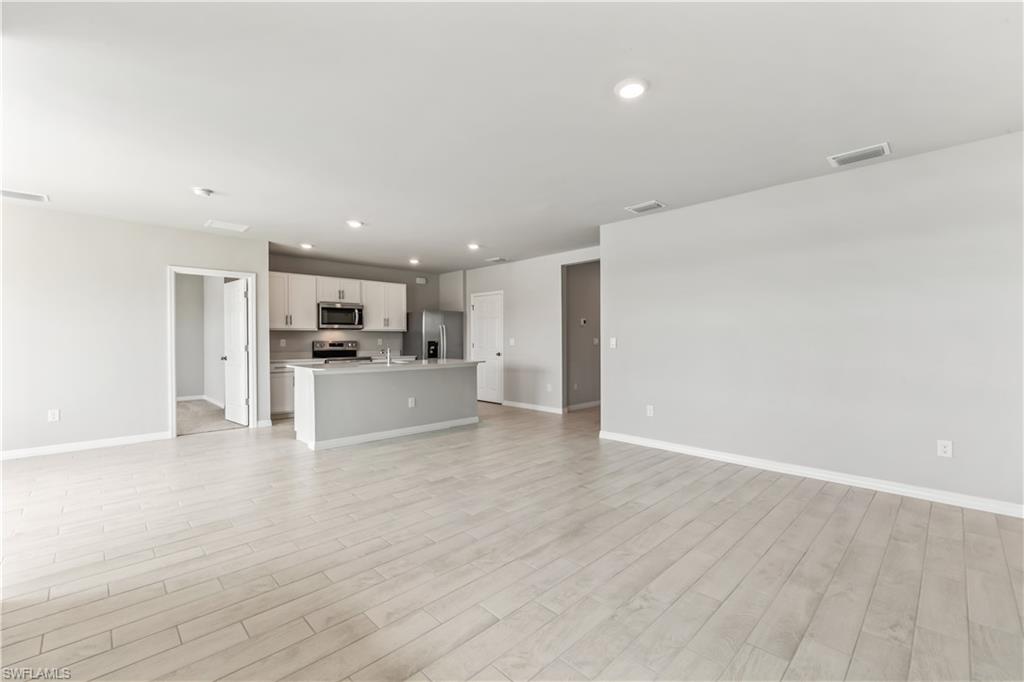 16548 Blue Coral Ln Property Photo 9