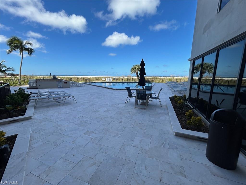 180 Seaview Ct 212 Property Photo 5