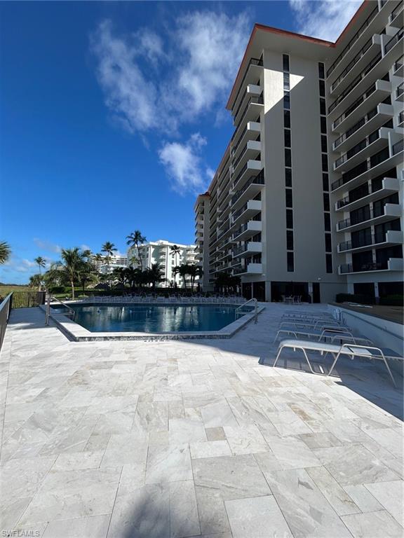 180 Seaview Ct 212 Property Photo 8