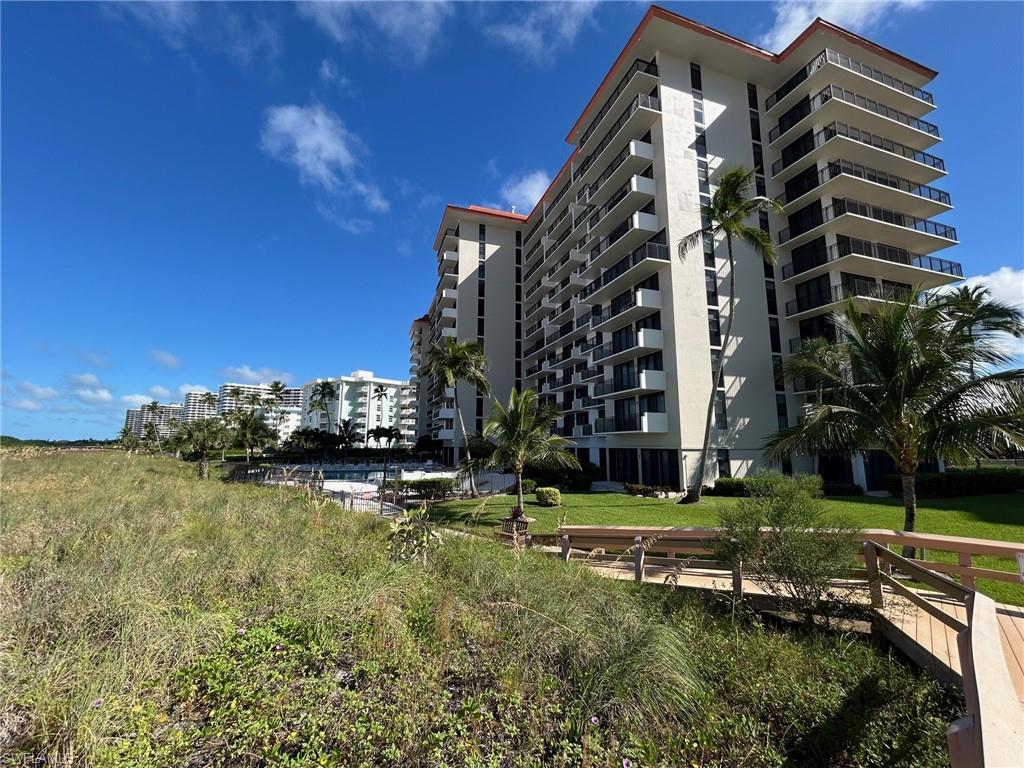 180 Seaview Ct 212 Property Photo 9